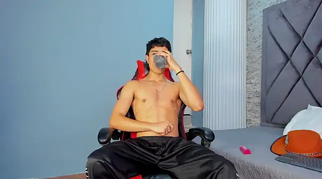 Snapshot of JoshRashfordd chatting on 02/17/25, 02:48 JoshRashfordd online show from 02/17/25, 02:48