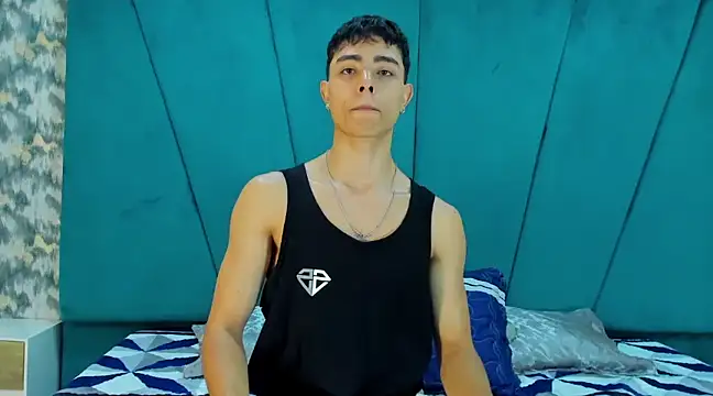 Snapshot of JoshRashfordd chatting on 03/06/25, 01:03 JoshRashfordd online show from 03/06/25, 01:03