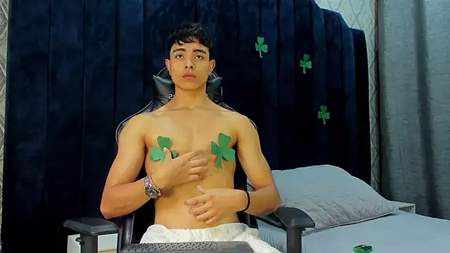 Snapshot of JoshRashfordd chatting on 03/15/25, 02:45 JoshRashfordd online show from 03/15/25, 02:45