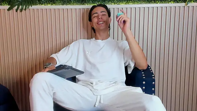 Snapshot of JoshRashfordd chatting on 09/19/25, 11:55 JoshRashfordd online show from 09/19/25, 11:55