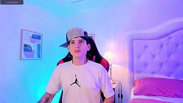 sett and gwen online show from 02/23/25, 11:04