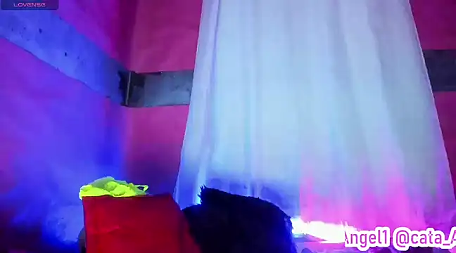 Snapshot of Cata-angel chatting on 03/23/25, 04:49 Cata-angel online show from 03/23/25, 04:49