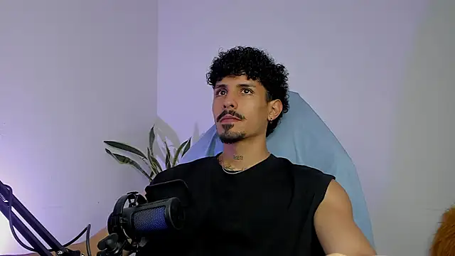 Lukeetaylor online show from 05/10/26, 03:33