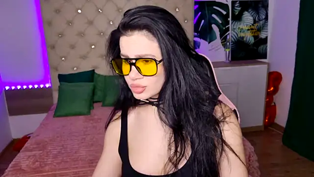 KattieSims online show from 02/21/25, 06:48