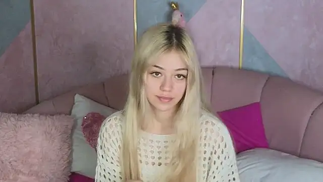 STELLA RICH online show from 02/04/25, 11:49