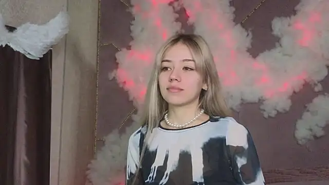 STELLA RICH online show from 02/21/25, 09:00