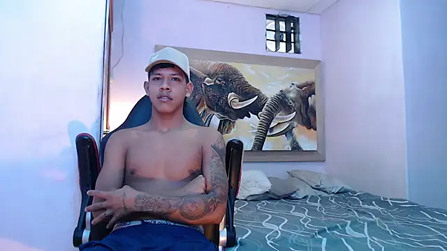 Snapshot of mr_stiven_ chatting on 02/20/25, 08:50 mr stiven  online show from 02/20/25, 08:50