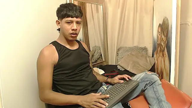 mr stiven  online show from 11/12/25, 04:46