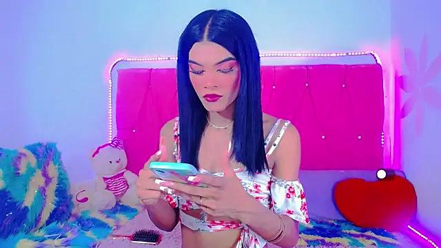 Theylor Rouse online show from 02/04/25, 01:13