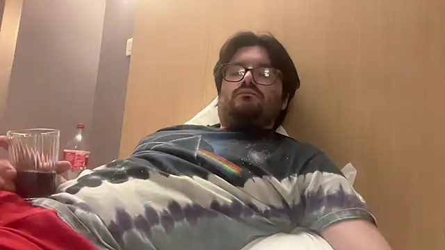 underthesun16 online show from 04/19/26, 11:51