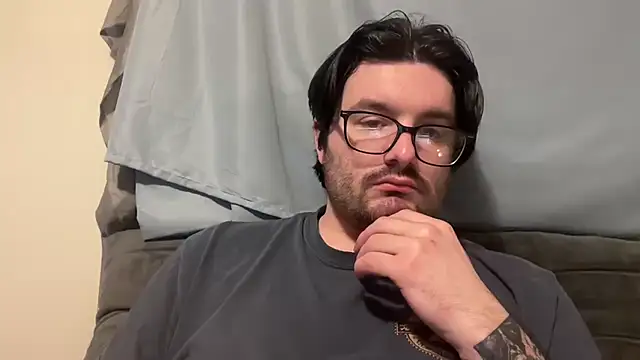 underthesun16 online show from 04/23/26, 05:41