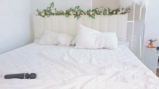 Akina starr online show from 11/08/25, 04:12