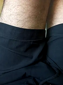 Snapshot of Smarterboytravel chatting on 02/23/25, 12:27 Smarterboytravel online show from 02/23/25, 12:27