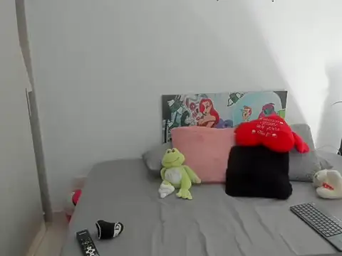 Liah ferrer online show from 12/19/24, 03:41