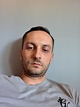 Snapshot of Kondzio chatting on 05/04/26, 04:25 Kondzio online show from 05/04/26, 04:25