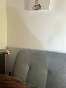 Snapshot of LuneObscure chatting on 03/22/25, 05:28 LuneObscure online show from 03/22/25, 05:28