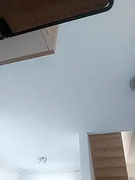 Snapshot of Husoban chatting on 10/23/25, 12:37 Husoban online show from 10/23/25, 12:37