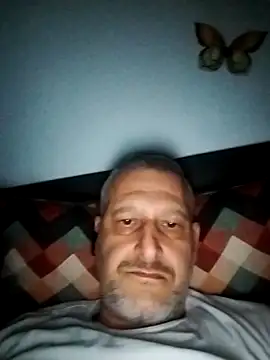 Snapshot of Husoban chatting on 11/25/25, 11:49 Husoban online show from 11/25/25, 11:49