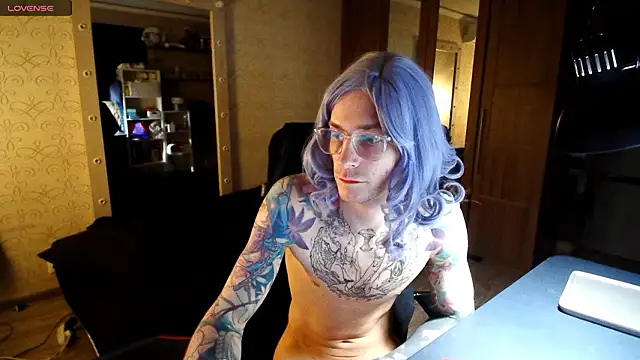 Julia dolls online show from 02/03/26, 05:51