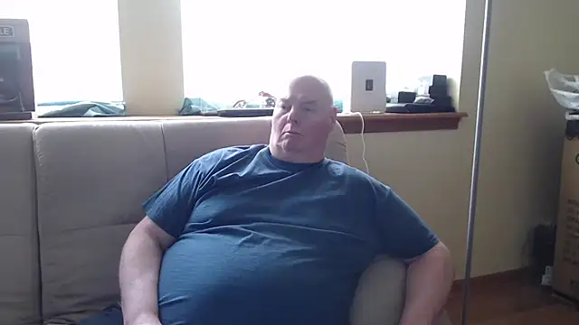 Snapshot of harley99574 chatting on 05/17/26, 08:27 harley99574 online show from 05/17/26, 08:27