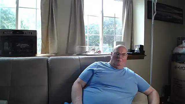 Snapshot of harley99574 chatting on 07/20/26, 03:36 harley99574 online show from 07/20/26, 03:36
