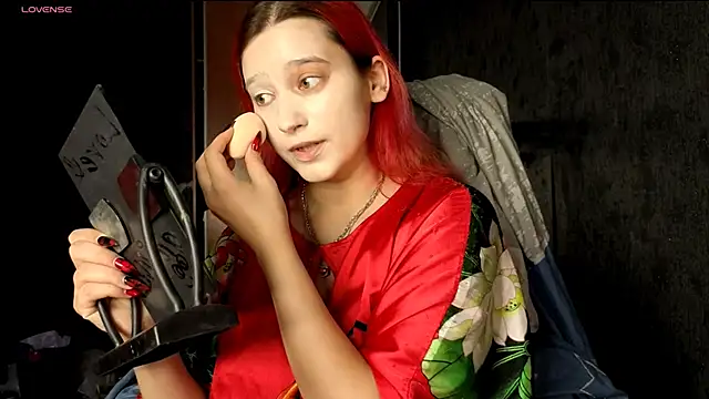 RachelPirce online show from 11/19/25, 10:26