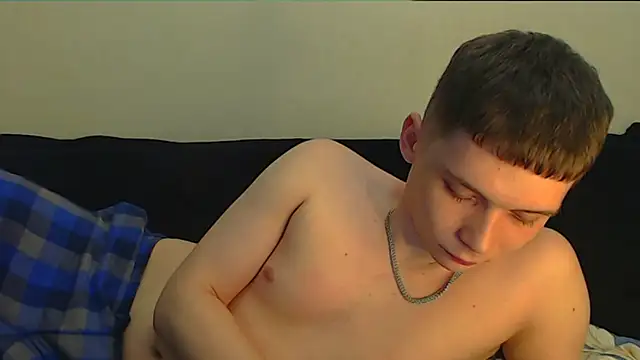 Snapshot of __sugarrebit chatting on 01/17/25, 02:39   sugarrebit online show from 01/17/25, 02:39