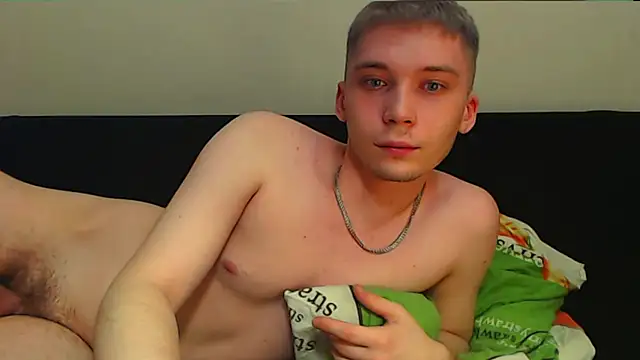 Snapshot of __sugarrebit chatting on 02/03/25, 11:47   sugarrebit online show from 02/03/25, 11:47