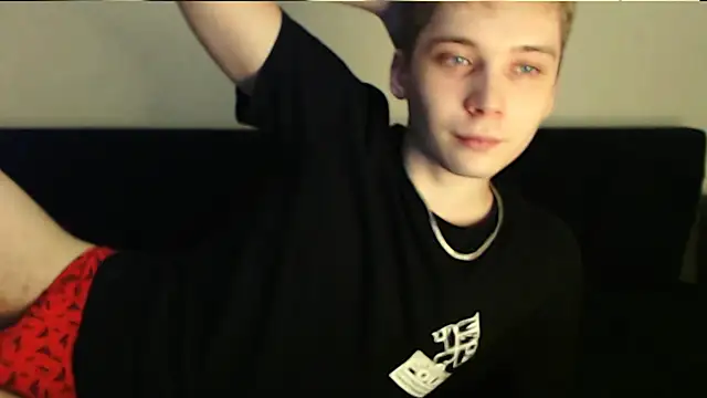 Snapshot of __sugarrebit chatting on 03/03/25, 03:42   sugarrebit online show from 03/03/25, 03:42