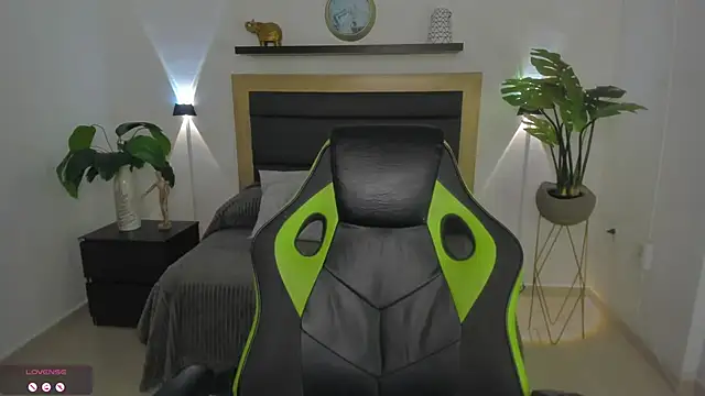 catleya 0 online show from 02/22/25, 04:51