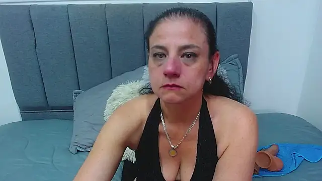 sasi luna online show from 02/18/25, 08:14