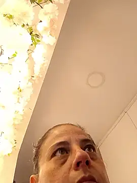 sasi luna online show from 10/01/25, 01:28