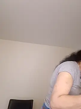 sasi luna online show from 01/06/26, 01:48