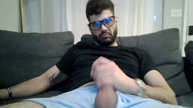 Snapshot of Strokeking4u chatting on 02/10/26, 07:45 Strokeking4u online show from 02/10/26, 07:45