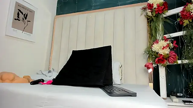 africa holmes online show from 11/09/25, 02:54