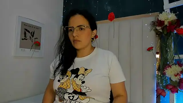 africa holmes online show from 04/24/26, 02:14