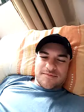 Snapshot of sigma358 chatting on 03/15/25, 04:43 sigma358 online show from 03/15/25, 04:43