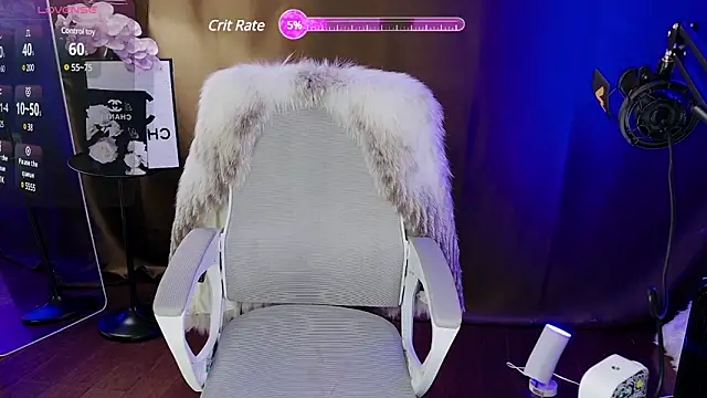 Snapshot of Yakis69- chatting on 12/20/24, 02:16 Yakis69- online show from 12/20/24, 02:16