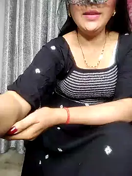 Snapshot of sexy_bhabhi69 chatting on 01/19/25, 06:00 sexy bhabhi69 online show from 01/19/25, 06:00