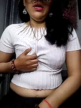 Snapshot of sexy_bhabhi69 chatting on 02/04/25, 10:32 sexy bhabhi69 online show from 02/04/25, 10:32