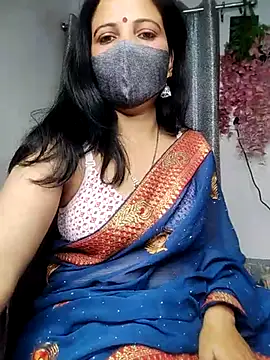 Snapshot of sexy_bhabhi69 chatting on 02/18/25, 05:53 sexy bhabhi69 online show from 02/18/25, 05:53