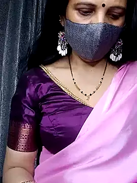 Snapshot of sexy_bhabhi69 chatting on 02/26/25, 04:45 sexy bhabhi69 online show from 02/26/25, 04:45