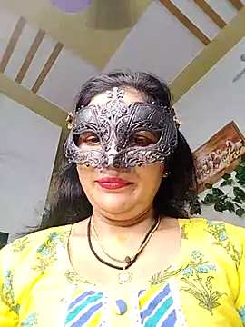 Snapshot of sexy_bhabhi69 chatting on 10/08/25, 09:29 sexy bhabhi69 online show from 10/08/25, 09:29