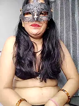 Snapshot of sexy_bhabhi69 chatting on 10/08/25, 09:45 sexy bhabhi69 online show from 10/08/25, 09:45
