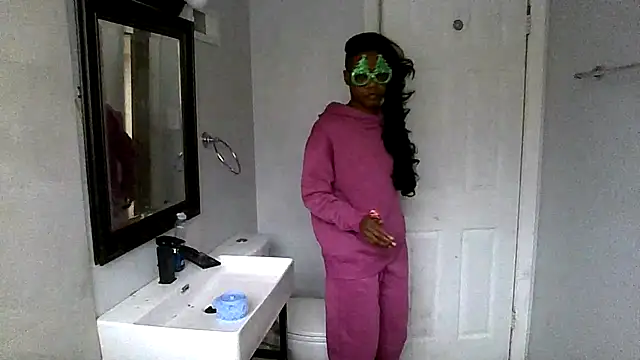 Snapshot of NastyBlackslaveGirl chatting on 12/27/24, 05:26 NastyBlackslaveGirl online show from 12/27/24, 05:26