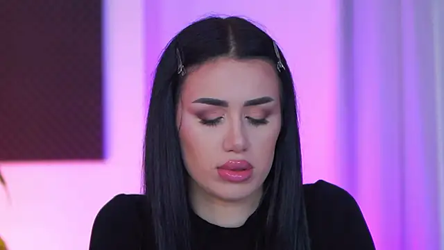 Jenna Day online show from 11/24/25, 05:51