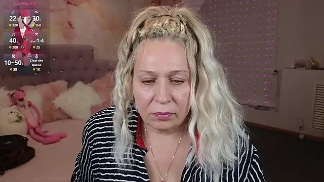 Snapshot of Penelope_Pinky chatting on 02/03/25, 05:24 Penelope Pinky online show from 02/03/25, 05:24