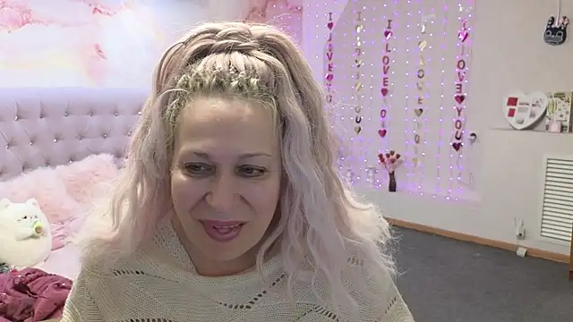 Snapshot of Penelope_Pinky chatting on 03/21/25, 07:11 Penelope Pinky online show from 03/21/25, 07:11