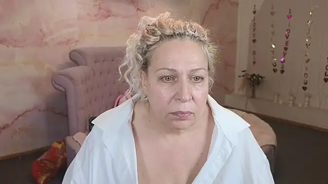 Penelope Pinky online show from 10/29/25, 02:30