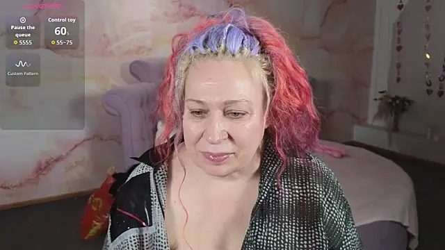 Penelope Pinky online show from 11/29/25, 08:06